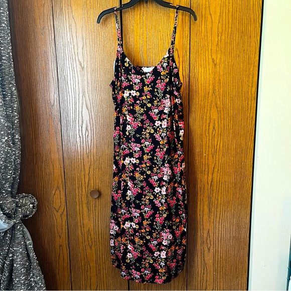 Time and Tru floral slip dress - Picture 2 of 7